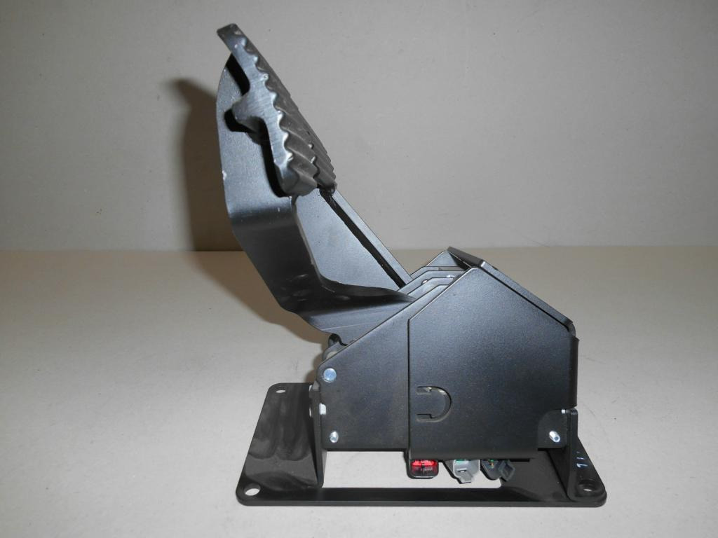 Caterpillar 3653464 - Pedal para Maquinaria de construcción: foto 4 Caterpillar 3653464 - Pedal para Maquinaria de construcción: foto 4