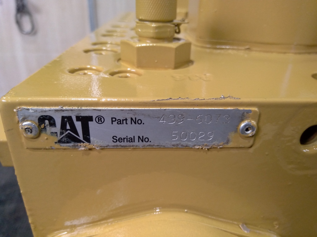 Caterpillar 4396073 - 4693658 - Válvula hidráulica para Maquinaria de construcción: foto 5 Caterpillar 4396073 - 4693658 - Válvula hidráulica para Maquinaria de construcción: foto 5