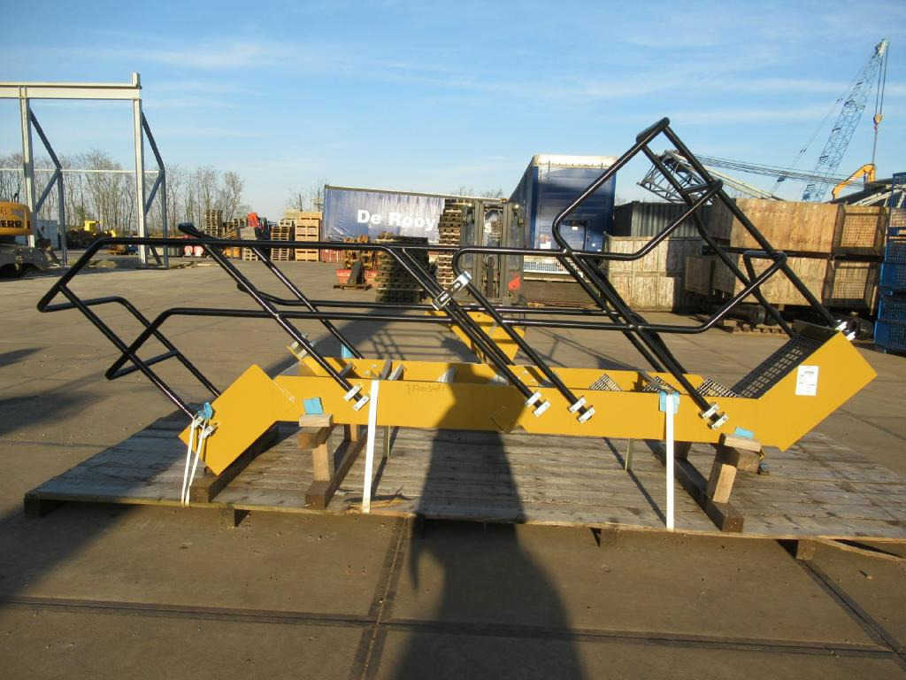 Caterpillar 4778550 - 3767608 - Puerta y piezas para Maquinaria de construcción: foto 3 Caterpillar 4778550 - 3767608 - Puerta y piezas para Maquinaria de construcción: foto 3