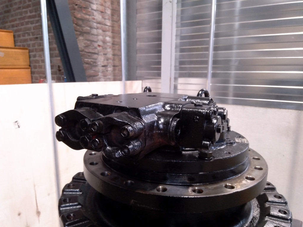 Hitachi HMGF78FA - - Motor hidráulico para Maquinaria de construcción: foto 2 Hitachi HMGF78FA - - Motor hidráulico para Maquinaria de construcción: foto 2