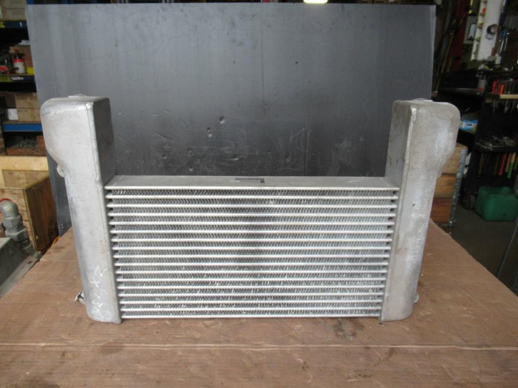 Hitachi ZX130 - - Intercooler para Maquinaria de construcción: foto 3 Hitachi ZX130 - - Intercooler para Maquinaria de construcción: foto 3
