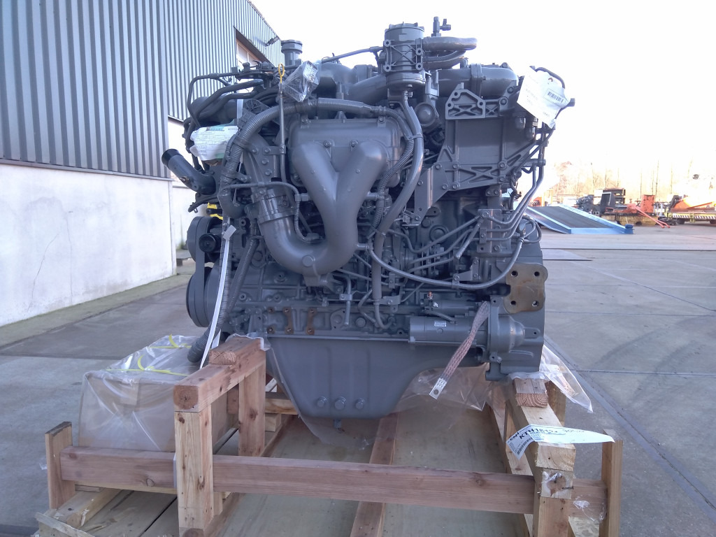 Isuzu 6UZ1XBSS-01 - KTH16141 - Motor para Maquinaria de construcción: foto 1 Isuzu 6UZ1XBSS-01 - KTH16141 - Motor para Maquinaria de construcción: foto 1