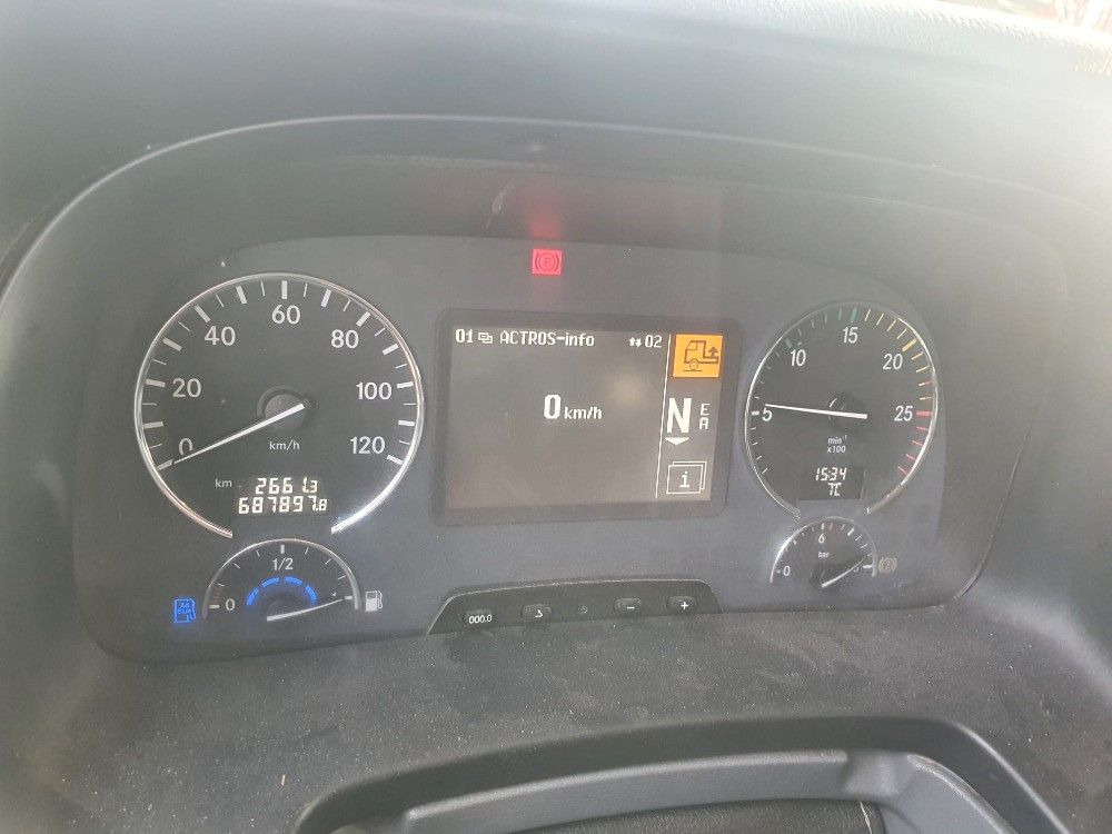 Mercedes-Benz Actros 1844 - Cabeza tractora: foto 5 Mercedes-Benz Actros 1844 - Cabeza tractora: foto 5