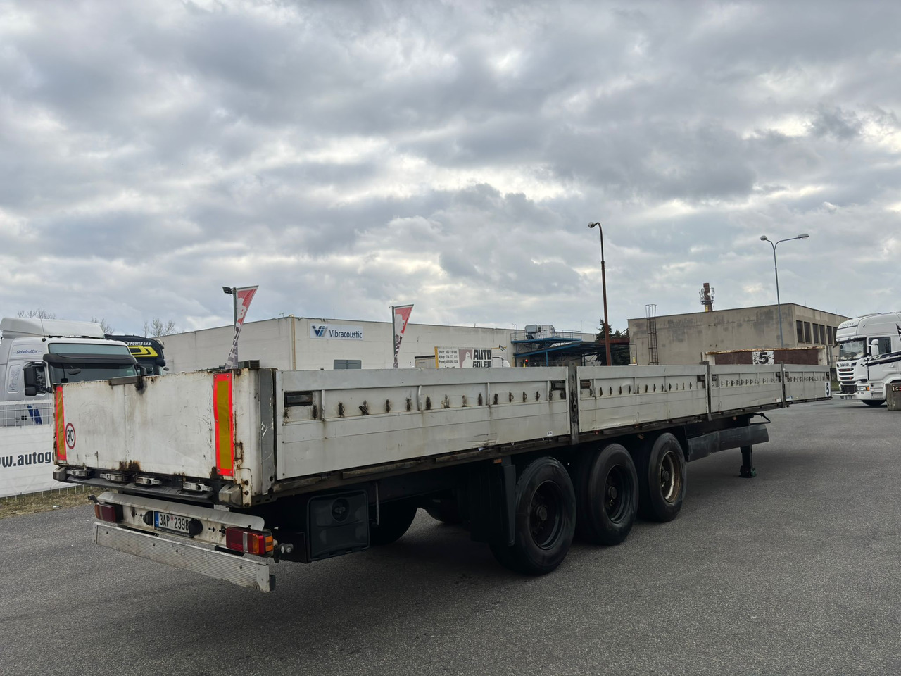 KRONE SD P - Semirremolque plataforma/ Caja abierta: foto 4 KRONE SD P - Semirremolque plataforma/ Caja abierta: foto 4