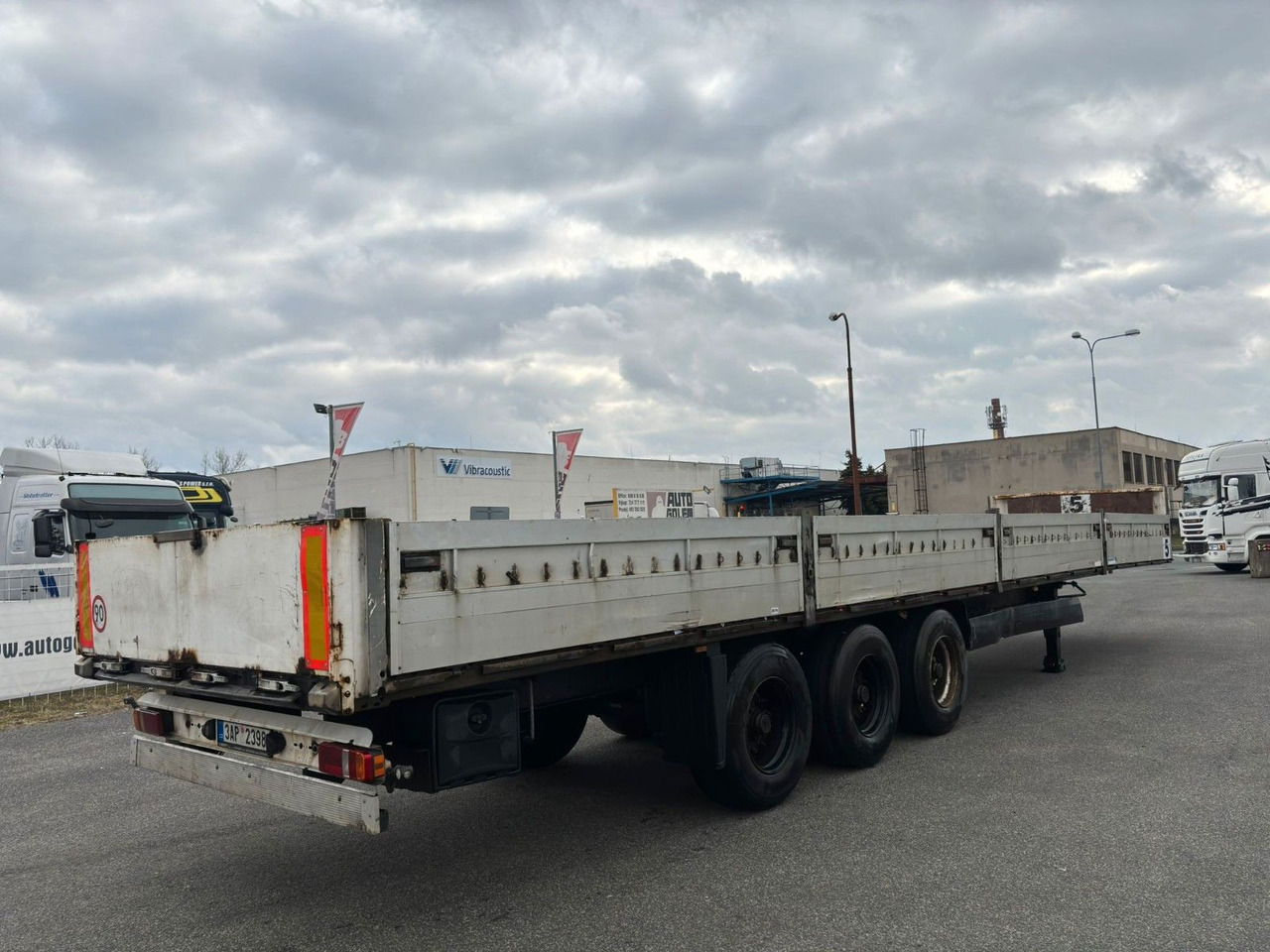 Krone SD P - Semirremolque plataforma/ Caja abierta: foto 4 Krone SD P - Semirremolque plataforma/ Caja abierta: foto 4