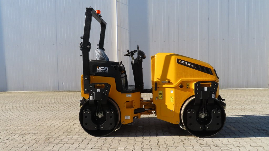 JCB CT430-140 - Apisonadora de asfalto: foto 1 JCB CT430-140 - Apisonadora de asfalto: foto 1