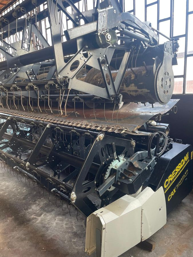 Cressoni CRX 7,2m Sojaflex - Cabezal de grano: foto 1 Cressoni CRX 7,2m Sojaflex - Cabezal de grano: foto 1