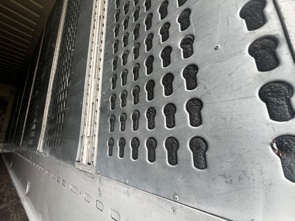 Krone Heck-Portaltüren - Caja cerrada: foto 5 Krone Heck-Portaltüren - Caja cerrada: foto 5