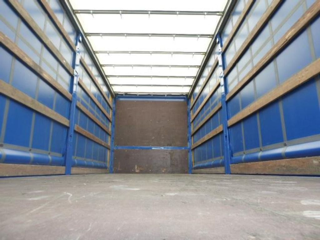 Krone Heck mit Portaltüren - Toldo carrocería: foto 5 Krone Heck mit Portaltüren - Toldo carrocería: foto 5