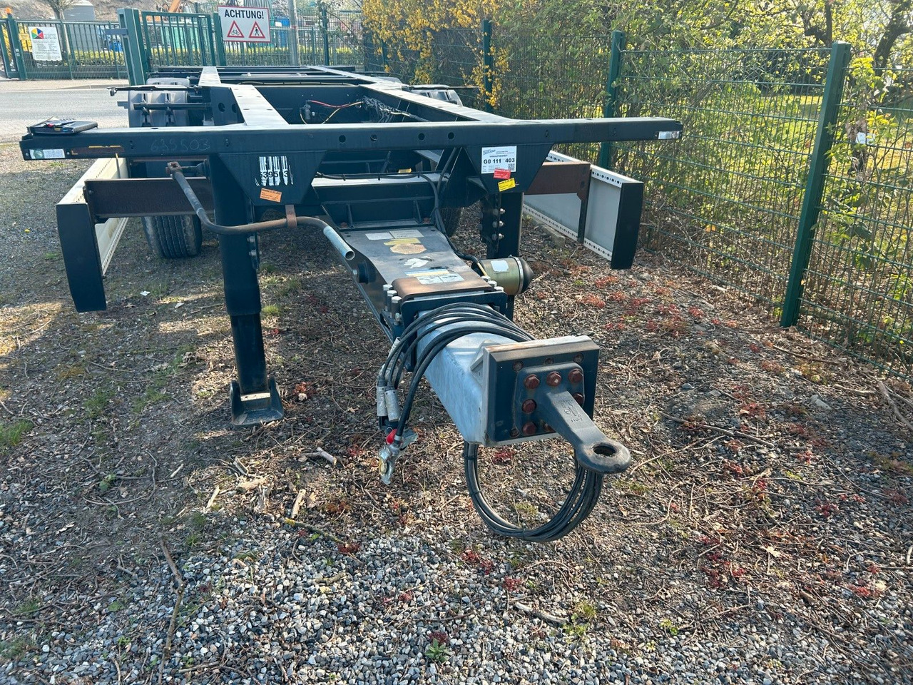 Krone Zentralachsfahrgestell für Festaufbauten - Remolque portacontenedore/ Intercambiable: foto 4 Krone Zentralachsfahrgestell für Festaufbauten - Remolque portacontenedore/ Intercambiable: foto 4