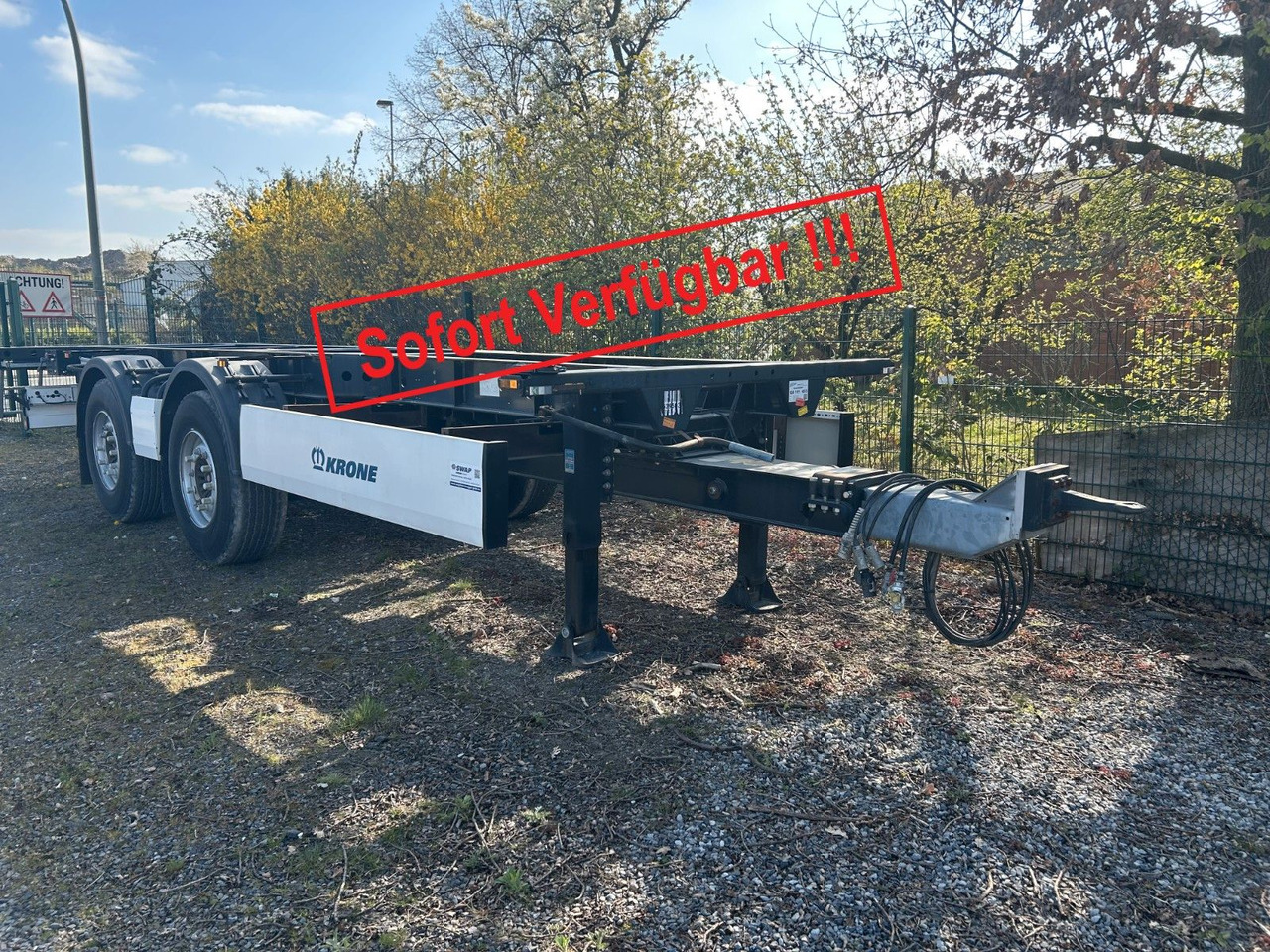 Krone Zentralachsfahrgestell für Festaufbauten - Remolque portacontenedore/ Intercambiable: foto 1 Krone Zentralachsfahrgestell für Festaufbauten - Remolque portacontenedore/ Intercambiable: foto 1