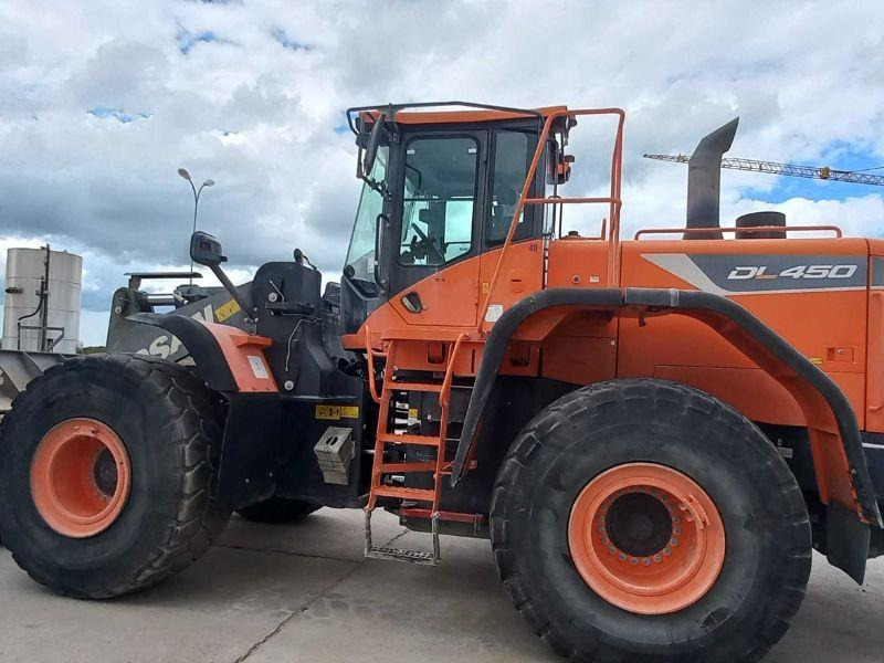 Doosan 450 - Cargadora de ruedas: foto 1 Doosan 450 - Cargadora de ruedas: foto 1