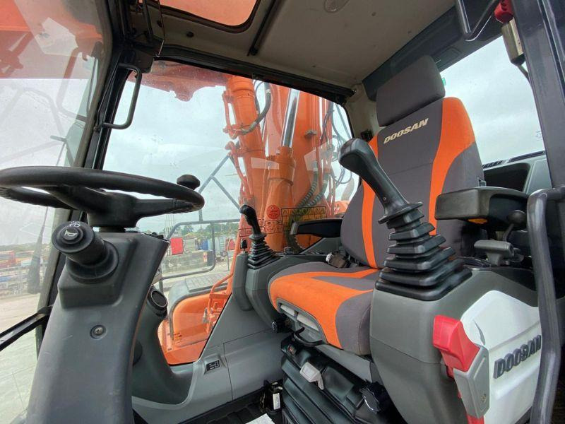 Doosan DX160 - Excavadora de ruedas: foto 5 Doosan DX160 - Excavadora de ruedas: foto 5