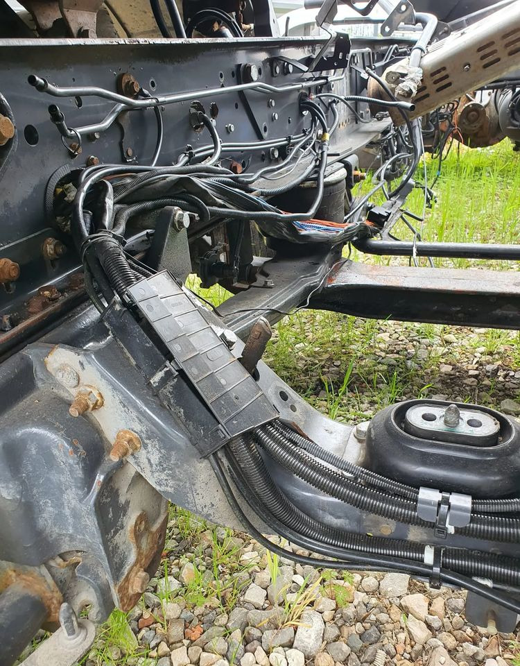 Kompletna przednia oś pneumatyczna przedni wózek z pojazdu Volvo FE z 2008 - Piezas de recambio para Camión: foto 3 Kompletna przednia oś pneumatyczna przedni wózek z pojazdu Volvo FE z 2008 - Piezas de recambio para Camión: foto 3
