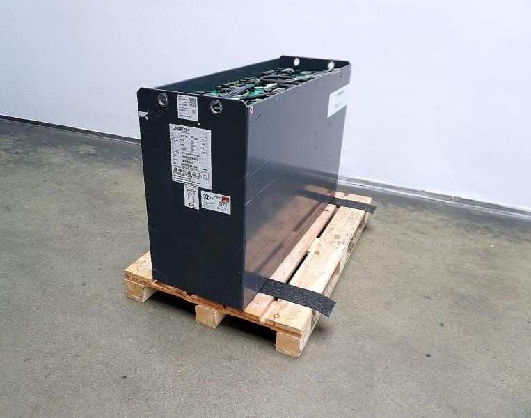 HOPPECKE 48 Volt 5 PzS 700 Ah - Acumulador: foto 1 HOPPECKE 48 Volt 5 PzS 700 Ah - Acumulador: foto 1