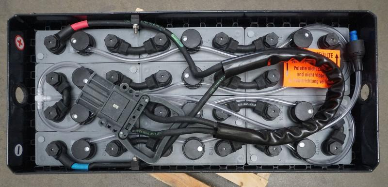 Linde 24 Volt 3 PzS 375 Ah - Acumulador: foto 3 Linde 24 Volt 3 PzS 375 Ah - Acumulador: foto 3