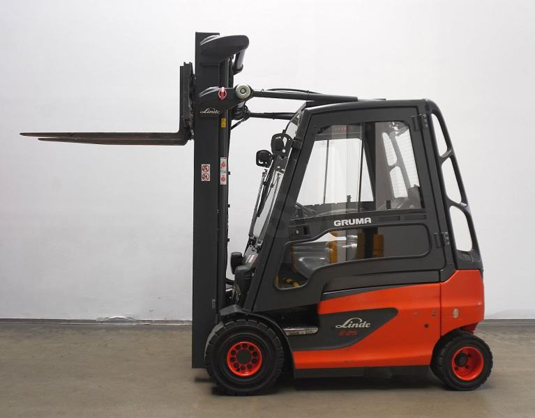 Linde E 25 387 - Carretilla elevadora eléctrica: foto 4 Linde E 25 387 - Carretilla elevadora eléctrica: foto 4