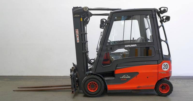 Linde E 25 L 387 - Carretilla elevadora eléctrica: foto 4 Linde E 25 L 387 - Carretilla elevadora eléctrica: foto 4