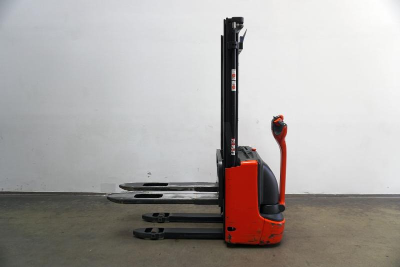 Linde L 12 1172 - Apilador: foto 3 Linde L 12 1172 - Apilador: foto 3