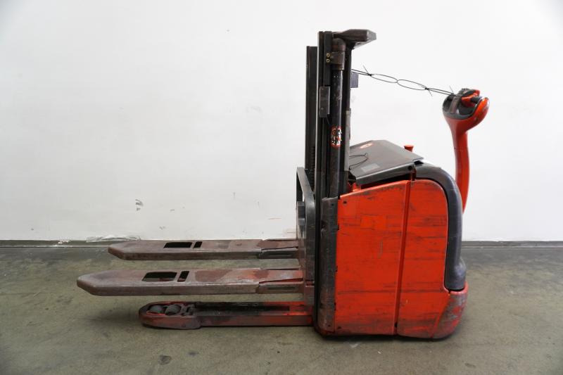 Linde L 14 i 372 - Apilador: foto 3 Linde L 14 i 372 - Apilador: foto 3