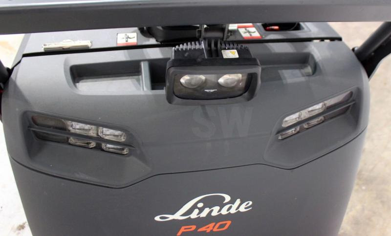 Linde P 40 C 4595-00 - Remolcadora: foto 1 Linde P 40 C 4595-00 - Remolcadora: foto 1