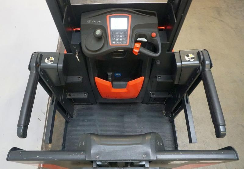 Linde V 10 5212 - Recoge pedidos: foto 3 Linde V 10 5212 - Recoge pedidos: foto 3