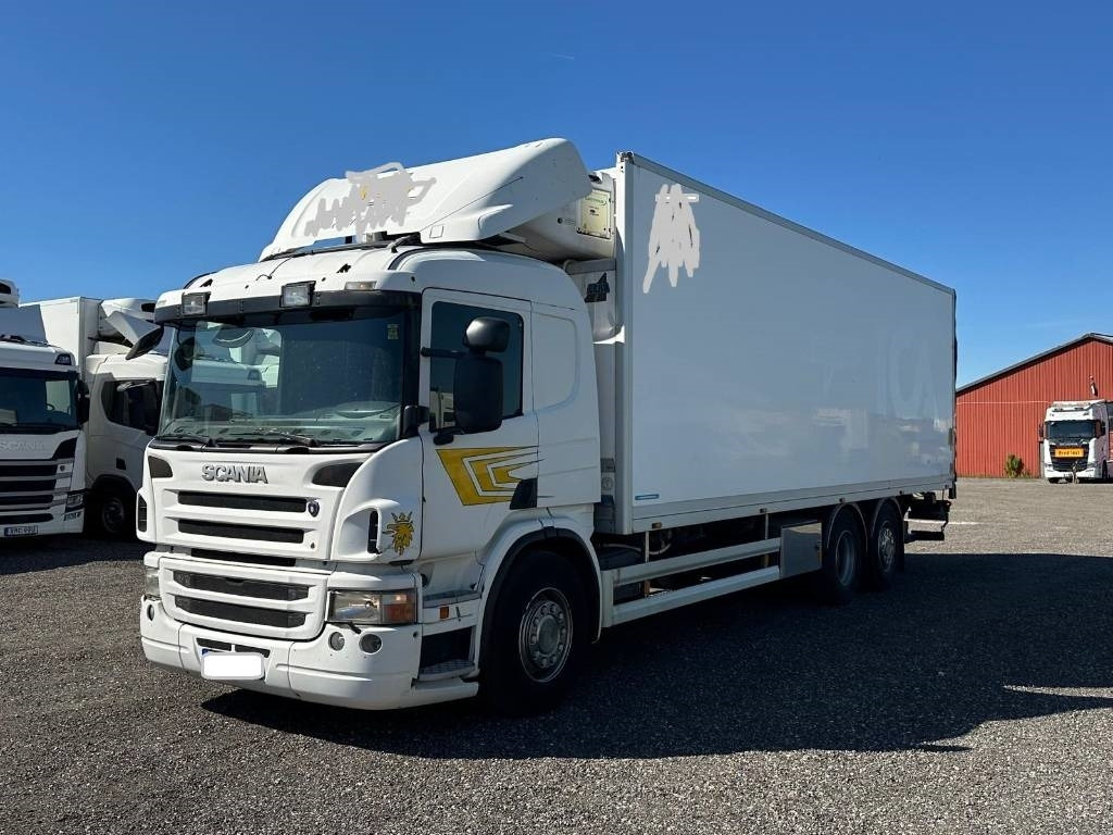 Scania P 420 LB6X2X4HNB serie 0424 - Camión frigorífico: foto 1 Scania P 420 LB6X2X4HNB serie 0424 - Camión frigorífico: foto 1