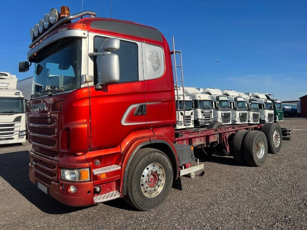 Scania R480 LB 6X2*4 MNB serie 3133 - Camión chasis: foto 1 Scania R480 LB 6X2*4 MNB serie 3133 - Camión chasis: foto 1