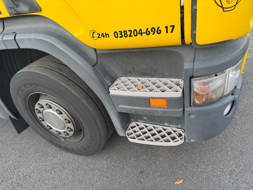 Scania P 340 - Camión caja cerrada: foto 3 Scania P 340 - Camión caja cerrada: foto 3