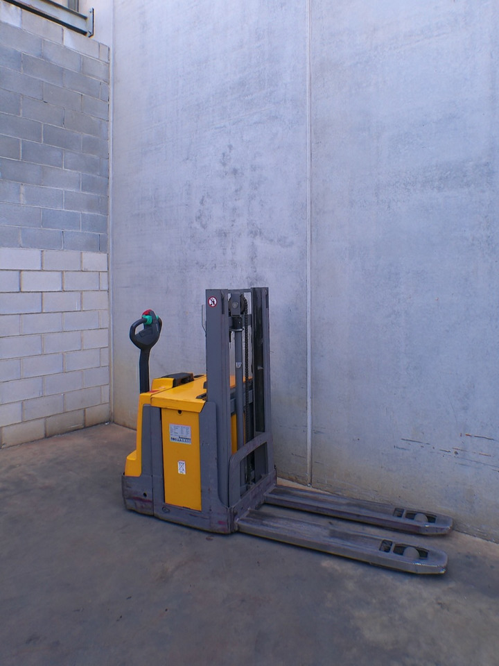 Jungheinrich EJD 220 201 ZT - Apilador: foto 4 Jungheinrich EJD 220 201 ZT - Apilador: foto 4