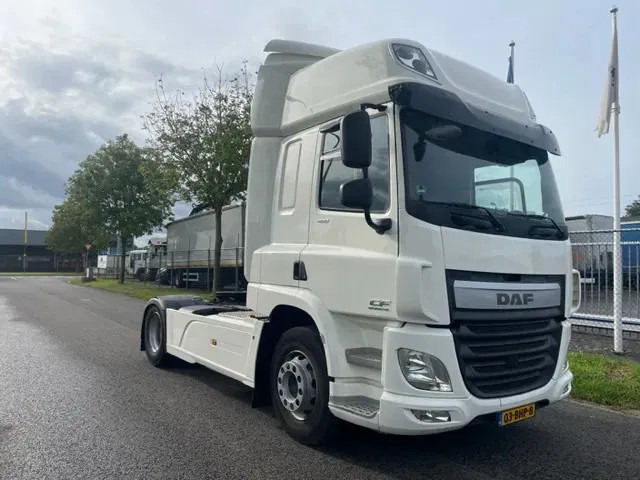 DAF CF 400 FT CF 400 Spacecab tractor head Top Condition - Cabeza tractora: foto 3 DAF CF 400 FT CF 400 Spacecab tractor head Top Condition - Cabeza tractora: foto 3