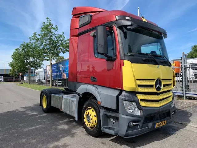 Mercedes-Benz Actros 1840 Euro 6 streamspace - Cabeza tractora: foto 3 Mercedes-Benz Actros 1840 Euro 6 streamspace - Cabeza tractora: foto 3