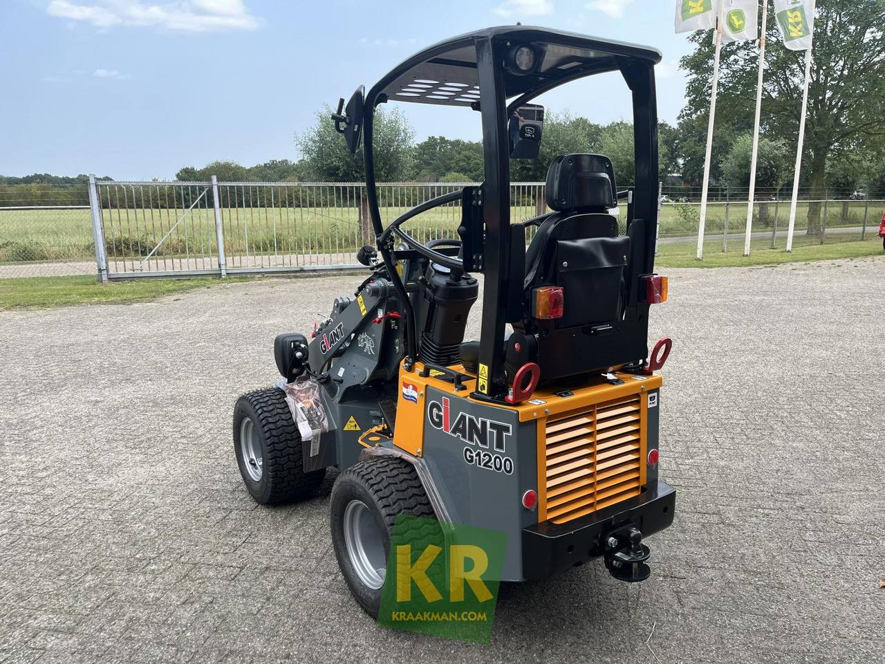 Giant G1200 - Cargadora articulada: foto 5 Giant G1200 - Cargadora articulada: foto 5