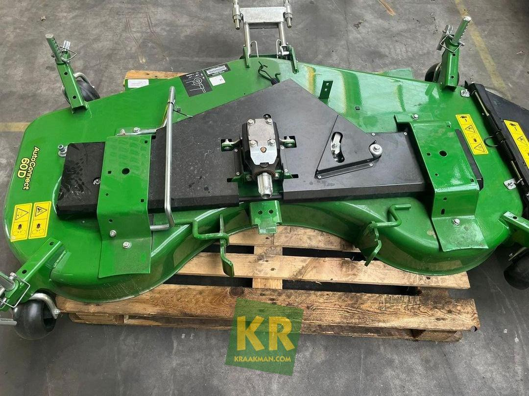 John Deere 60D IN. - Cortacésped: foto 2 John Deere 60D IN. - Cortacésped: foto 2