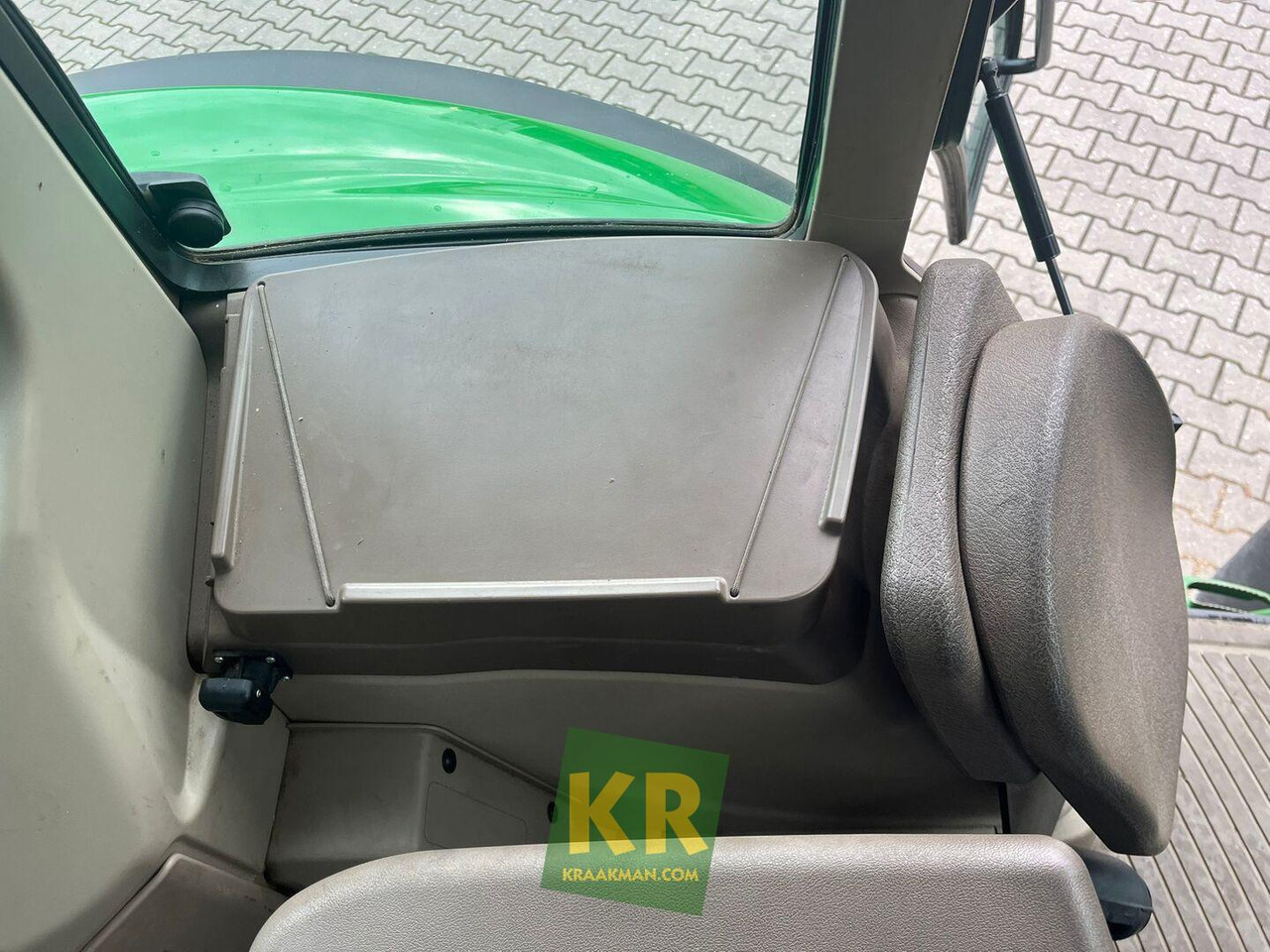 John Deere 6120M - Tractor: foto 3 John Deere 6120M - Tractor: foto 3