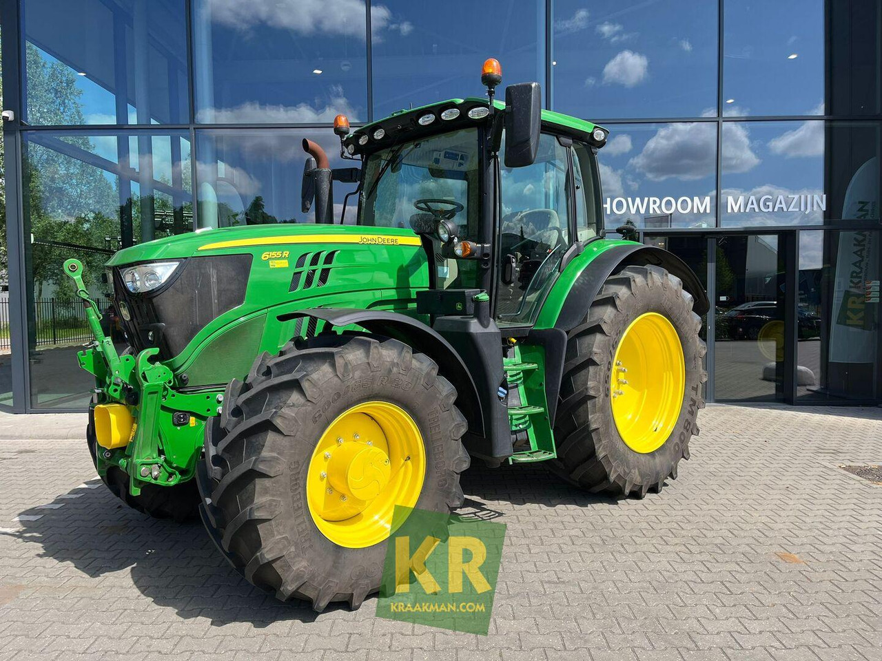 John Deere 6155R - Tractor: foto 1 John Deere 6155R - Tractor: foto 1