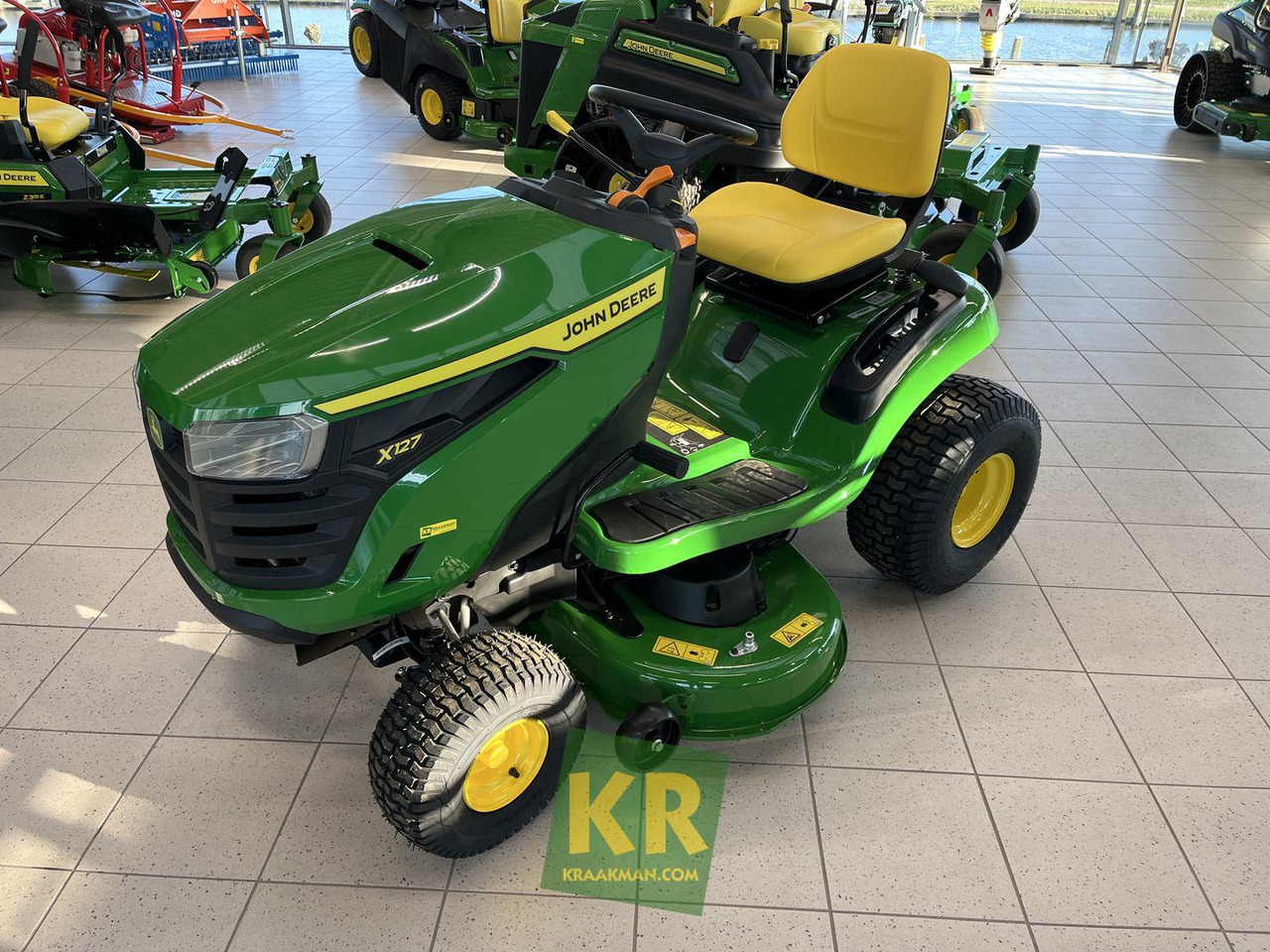 X127 John Deere - Cortacésped: foto 2 X127 John Deere - Cortacésped: foto 2