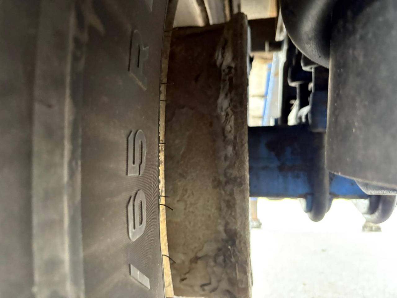 Semirremolque frigorífico Chereau 2015 Vector 1950MT – JST102: foto 12 Semirremolque frigorífico Chereau 2015 Vector 1950MT – JST102: foto 12