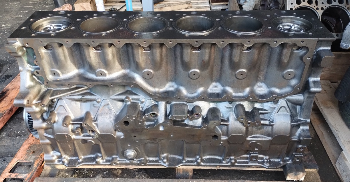 BLOK SILNIKA TŁOKI WAŁ KORBOWY KORBOWODY Volvo FH FH5 D13 460 500 550 2023 232531326 P 23859377 1002142 - Motor y piezas: foto 1 BLOK SILNIKA TŁOKI WAŁ KORBOWY KORBOWODY Volvo FH FH5 D13 460 500 550 2023 232531326 P 23859377 1002142 - Motor y piezas: foto 1