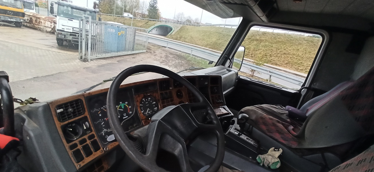 KABINA SCANIA 3 93 - Cabina: foto 3 KABINA SCANIA 3 93 - Cabina: foto 3