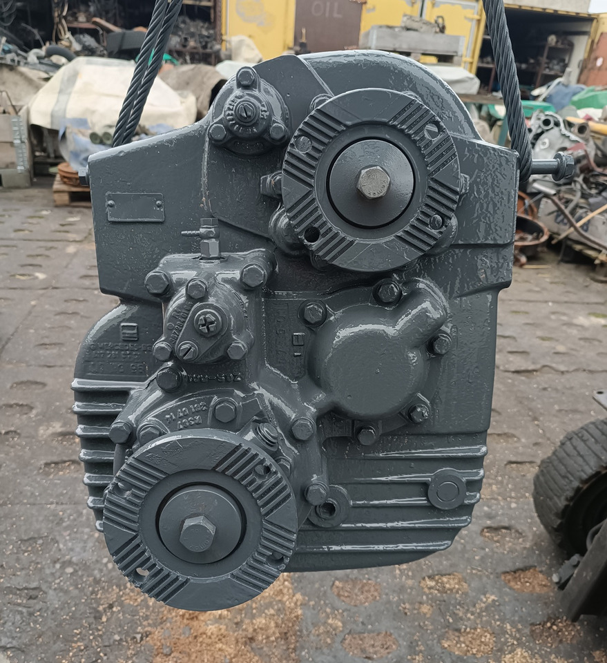 MERCEDES-BENZ SKRZYNIA ROZDZIELCZA REDUKTOR VG900 4x4 SK 1824 1827 - Reductor de giro: foto 1 MERCEDES-BENZ SKRZYNIA ROZDZIELCZA REDUKTOR VG900 4x4 SK 1824 1827 - Reductor de giro: foto 1