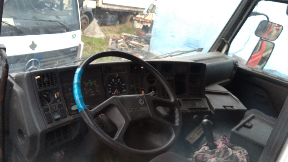 SCANIA 93 210 - Camión chasis: foto 3 SCANIA 93 210 - Camión chasis: foto 3