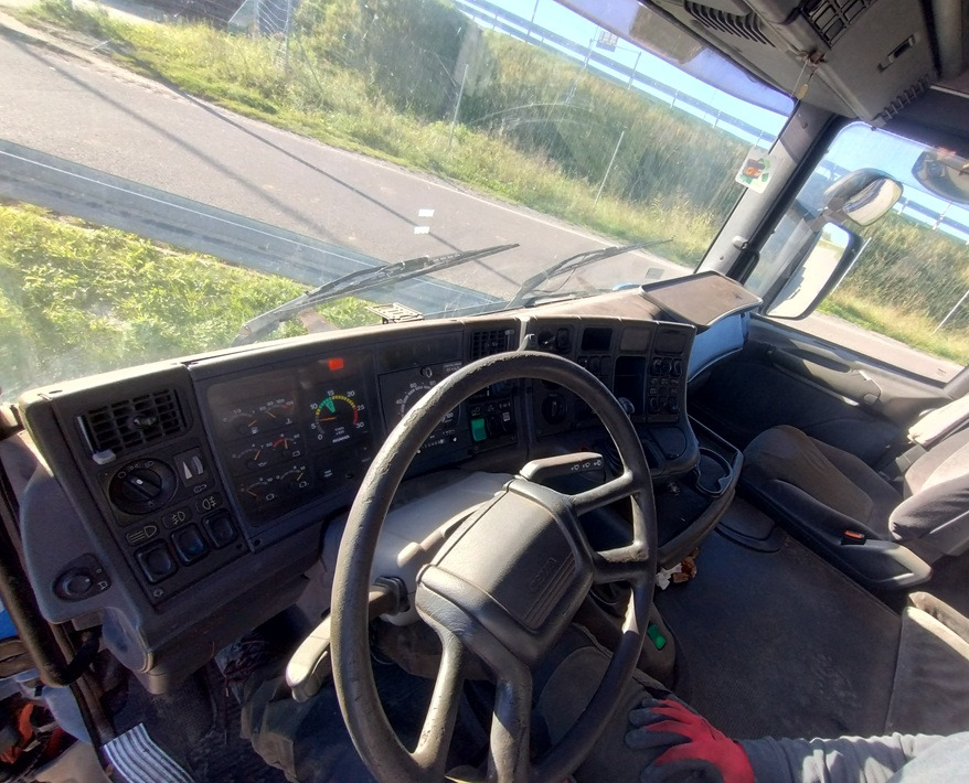 SCANIA R 114 380 6x2 - Camión chasis: foto 4 SCANIA R 114 380 6x2 - Camión chasis: foto 4