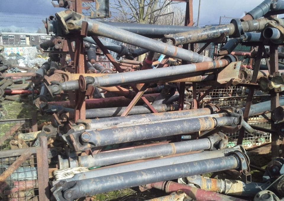 WAŁ NAPĘDOWY MAN F90 F2000 4X2 4X4 6X2 6X4 6X6 8X4 8X6 8X8 - Árbol de transmisión: foto 2 WAŁ NAPĘDOWY MAN F90 F2000 4X2 4X4 6X2 6X4 6X6 8X4 8X6 8X8 - Árbol de transmisión: foto 2