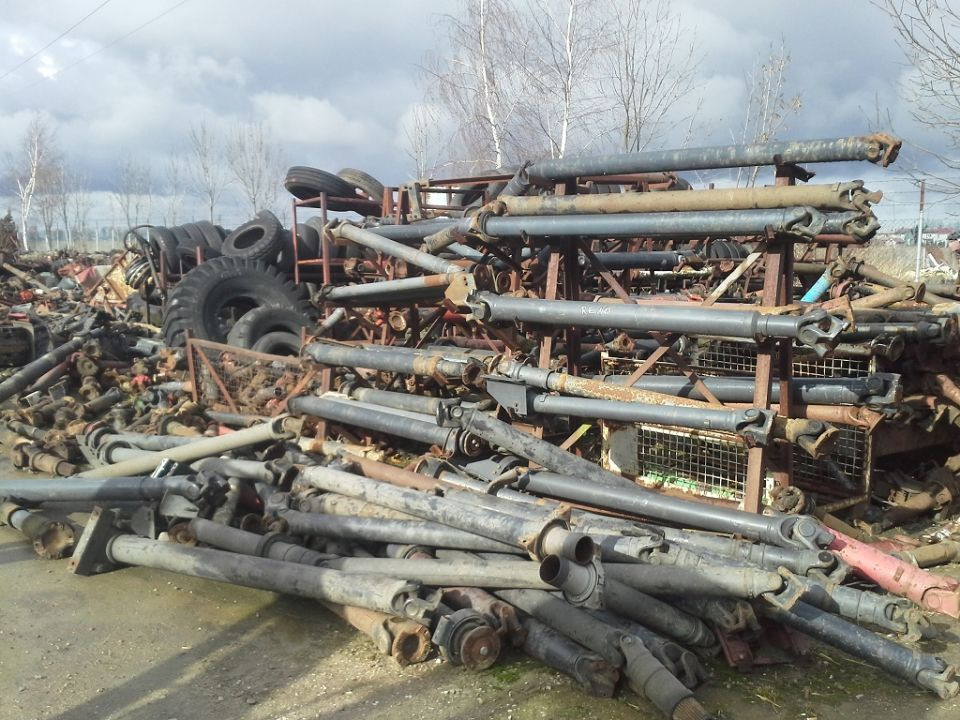 WAŁ NAPĘDOWY MERCEDES SK 1735 1820 1827 1831 1834 1844 1850 1853 2031 - Árbol de transmisión: foto 1 WAŁ NAPĘDOWY MERCEDES SK 1735 1820 1827 1831 1834 1844 1850 1853 2031 - Árbol de transmisión: foto 1