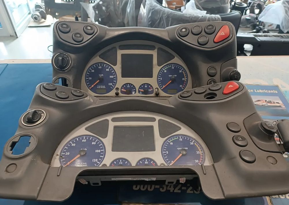 Zegary Licznik IVECO STRALIS 504025356 - Sistema eléctrico para Camión: foto 4 Zegary Licznik IVECO STRALIS 504025356 - Sistema eléctrico para Camión: foto 4