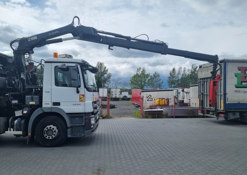HDS HIAB Żuraw Samochodowy Zetka - Grúa para camión: foto 2 HDS HIAB Żuraw Samochodowy Zetka - Grúa para camión: foto 2