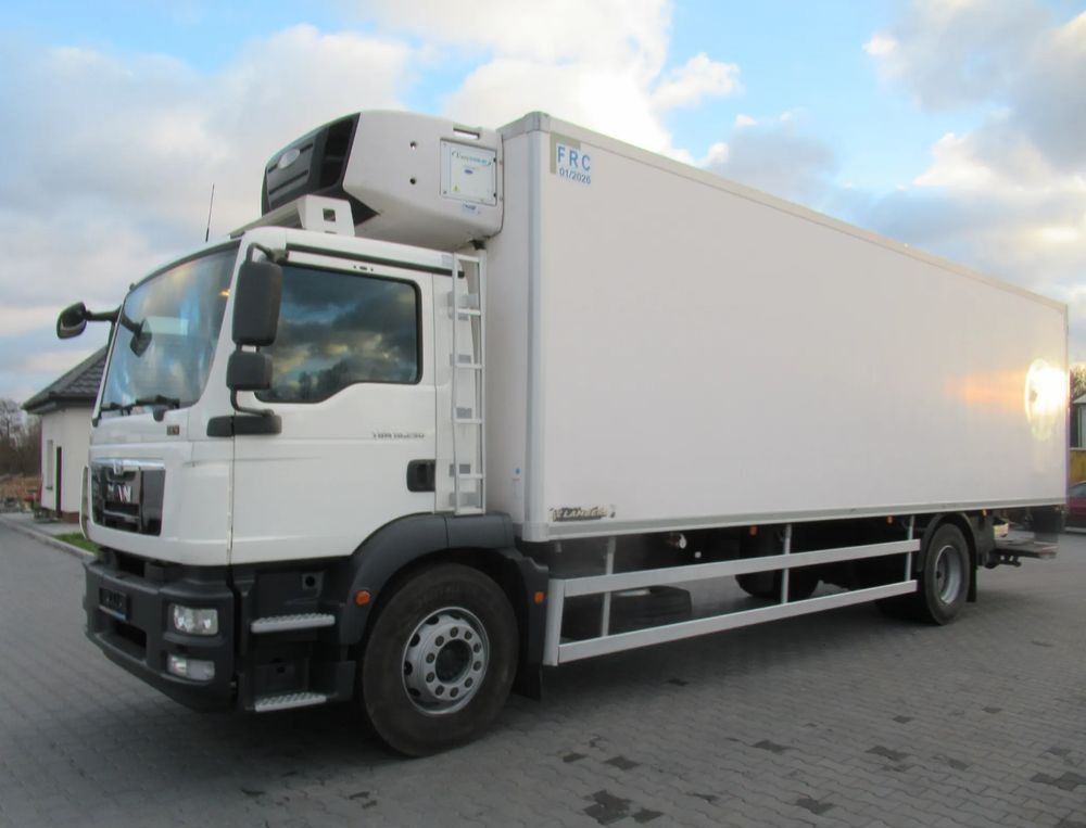 MAN TGM 18 290 - Camión frigorífico: foto 1 MAN TGM 18 290 - Camión frigorífico: foto 1