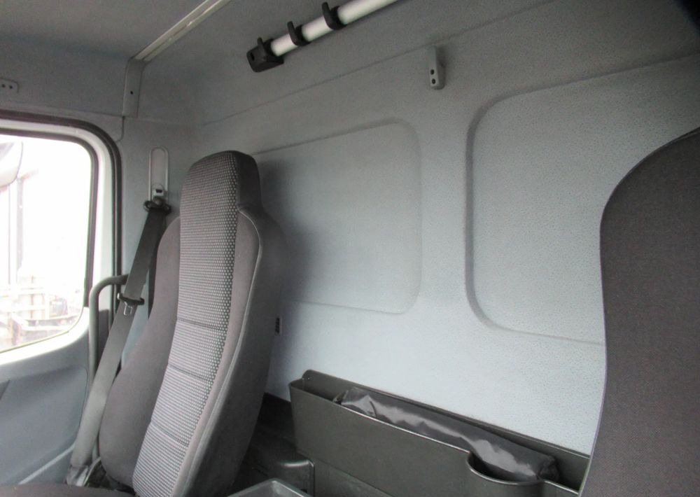 Mercedes-Benz Atego 1224 - Camión chasis: foto 5 Mercedes-Benz Atego 1224 - Camión chasis: foto 5