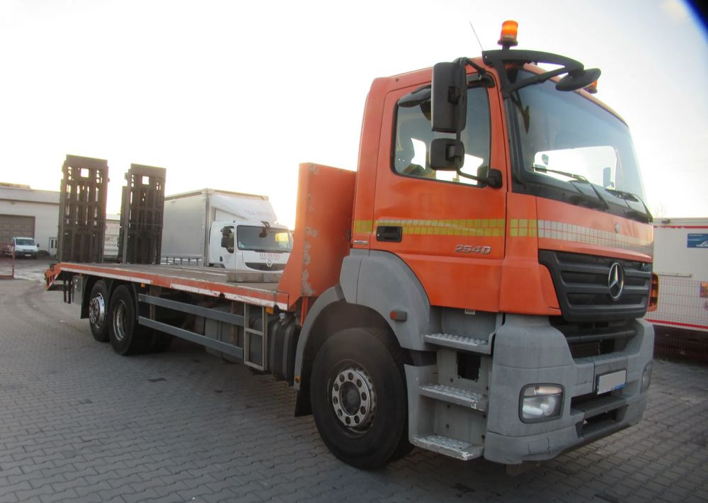 Mercedes-Benz Axor 2540 - Grua de remolque autos: foto 3 Mercedes-Benz Axor 2540 - Grua de remolque autos: foto 3